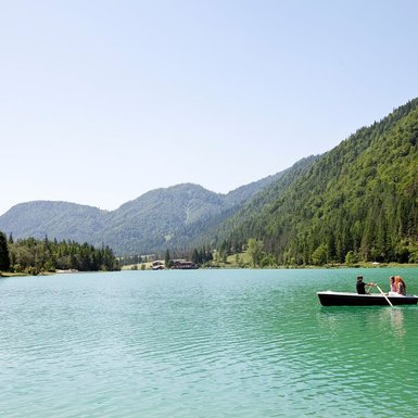 boating on the Pillersee | © TVB PillerseeTal