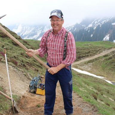 Wegemacher am Werk beim Kogel | © Bergbahnen Fieberbrunn