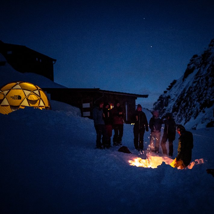 Mythic touring Fieberbrunn Lagerfeuer | © Dynastar