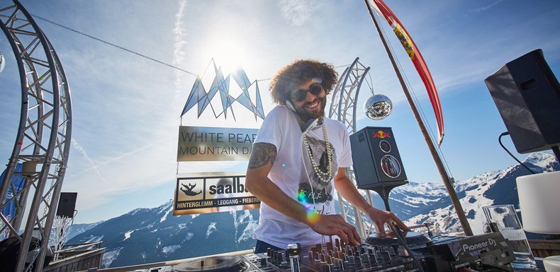 White Pearl Mountain Days DJ | © Daniel Roos