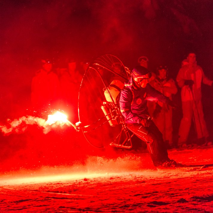 Winterkönig rote Lichtershow | © Jöbstl