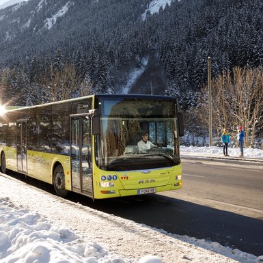 Ski bus | © TirolWerbung Robert Pupeter