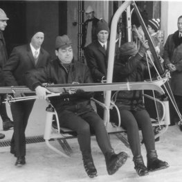Jungfernfahrt Doppelsessellift Streuböden (1970) | © Bergbahnen Fieberbrunn Jungfernfahrt Doppelsessellift Streuböden (1970) | © Bergbahnen Fieberbrunn