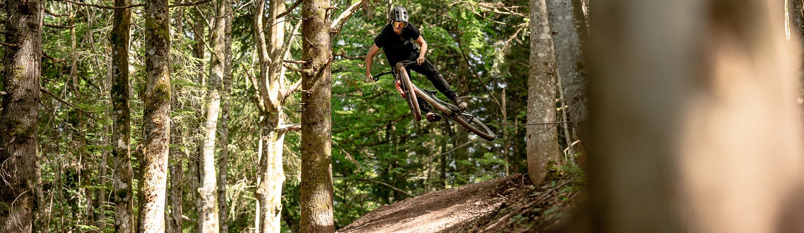 biking down the Schweinsbergtrail | © Yvonne Hörl