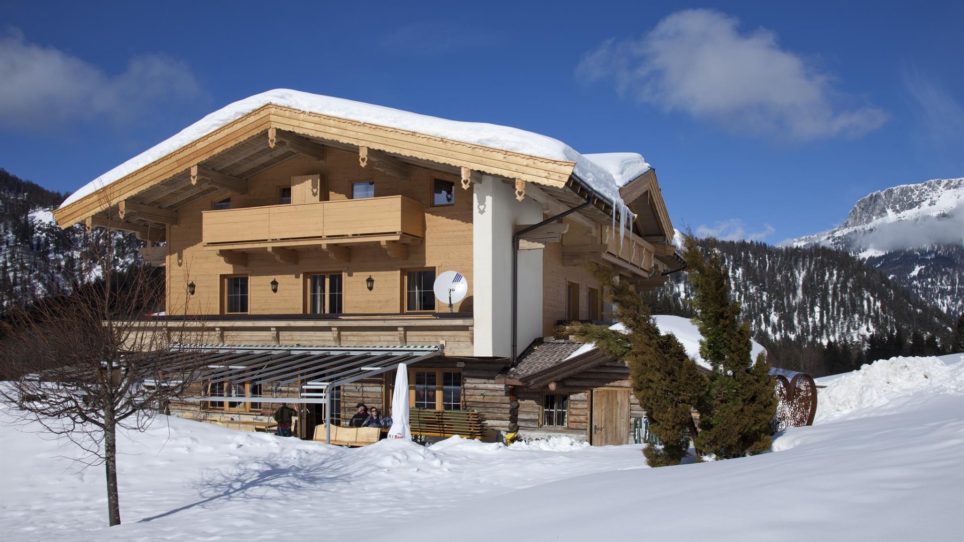 Alpengasthof im Winter