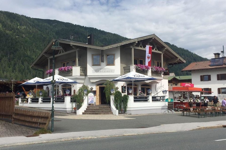 Cafe Platzerl | © Cafe Platzerl