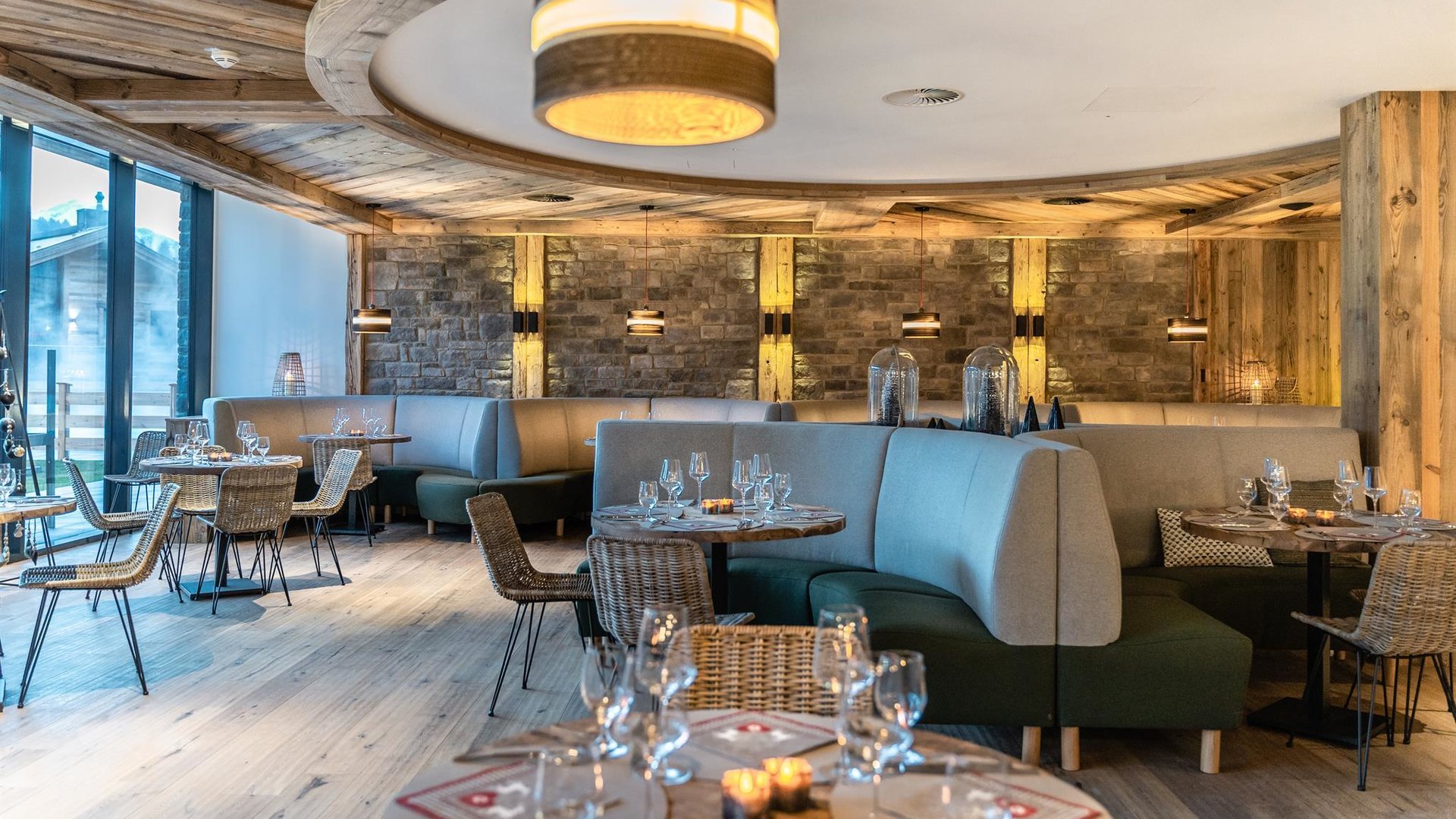 Vaya Bar & Grill 3 Vaya Bar & Grill 3