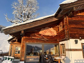 Hütte