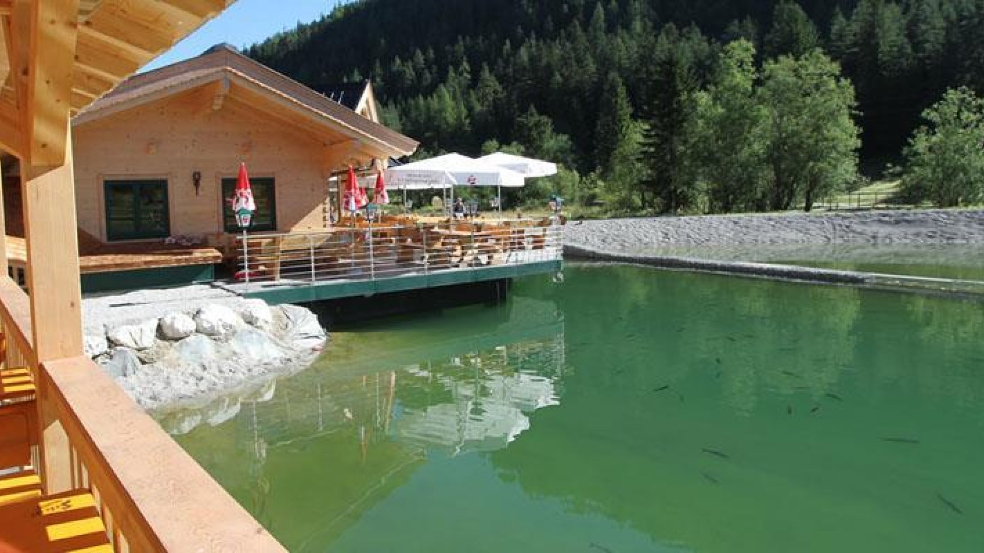 Forellenranch mit Angelteich