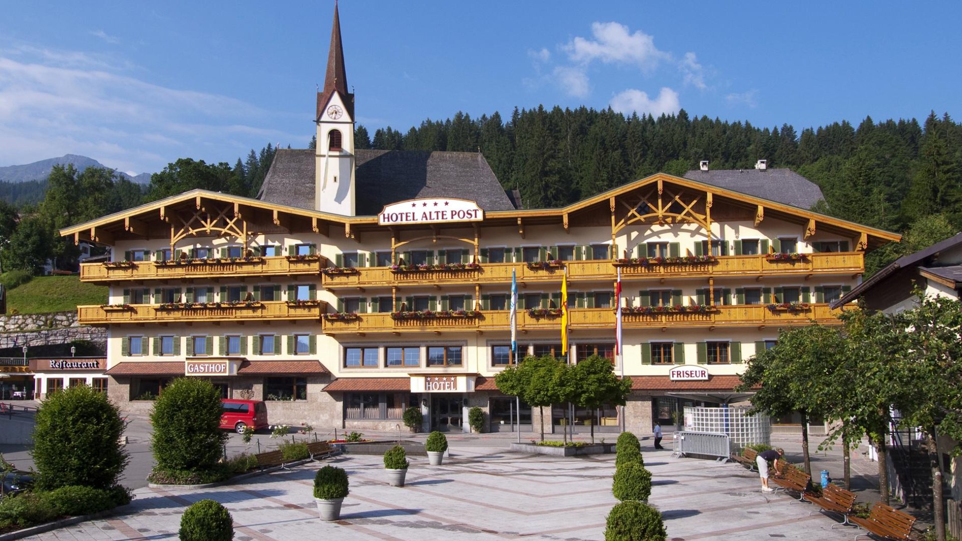 Alte Post Sommeraussenansicht