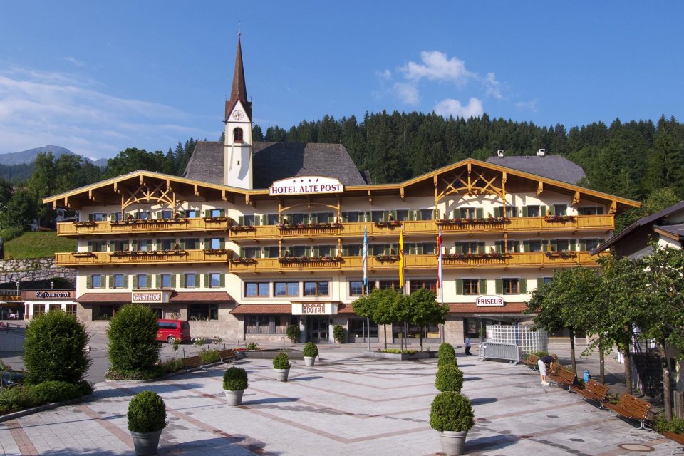 Alte Post Sommeraussenansicht