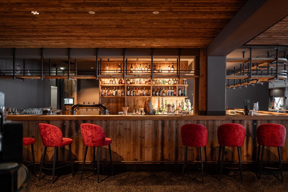 UPSIDEDOWN Bar | © ADEA Lifestyle Suites Fieberbrunn