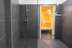 Bad mit Sauna Bad mit Sauna