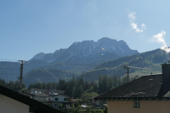 Blick von der Küche auf die Leoganger Steinberge