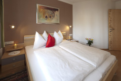 größeres Schlafzimmer Top 1-3 größeres Schlafzimmer Top 1-3
