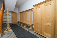 Garderobe, sehr großzügig
