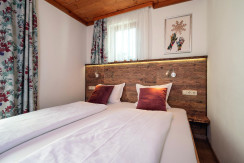 SNOW 2 Bedroom 1.1jpg