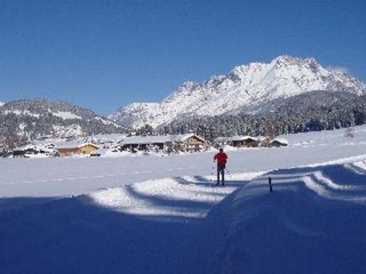 Loipe direkt neben dem Haus | © ew