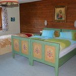 Bild von Doppelzimmer mit fl. Wasser, 1 ZuBe (WC/DU:Haus)