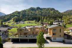 Sommerstimmung in den Alpegg Chalets