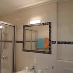 Bild von Doppelzimmer mit Bad/Dusche, WC