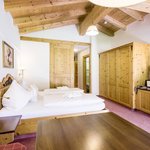 Photo of Suite mit DZ, Dusche/Bad, Kristall Chalet