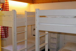 2 Etagenbetten separat 2 Etagenbetten separat