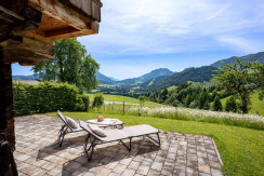 Egger_Stall_Zuhaus_Baerfeld_2_Fieberbrunn_Terrasse