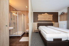 Komfortzimmer mit Bad