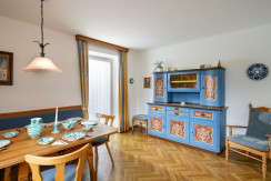 gemütliches Wohn- und Esszimmer