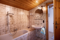 Ferienhaus_Pehnelt_Lastalweg_5_St_Ulrich_Badezimme