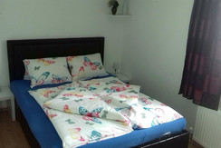 Schlafzimmer 2 (150x200cm Bett und 90x190cm Bett) Schlafzimmer 2 (150x200cm Bett und 90x190cm Bett)