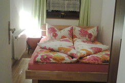 Schlafzimmer 3(140x200cm Bett) Schlafzimmer 3(140x200cm Bett)