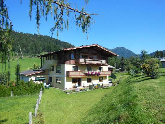 hausansicht-von-suedwesten-www-habel-tirol-0