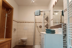 Bad 2 Dusche/WC/Waschmaschine Bad 2 Dusche/WC/Waschmaschine