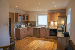 Wohnraum mit Küche Wohnraum mit Küche