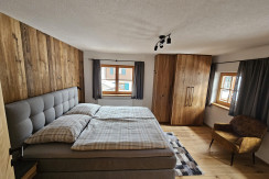 Schlafzimmer mit Doppelbett Schlafzimmer mit Doppelbett