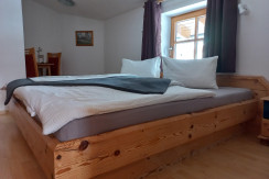 Schlafzimmer mit Doppelbett Schlafzimmer mit Doppelbett