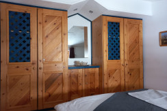 Schlafzimmer mit Doppelbett Schlafzimmer mit Doppelbett