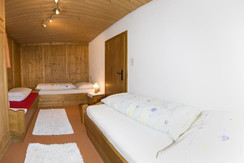 Dreibettzimmer 1 Dreibettzimmer 1