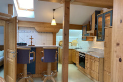 Wohnzimmer mit Küche Wohnung B