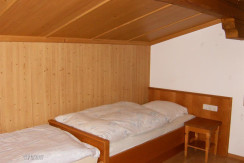 Schlafzimmer mit zwei Einzelbetten Schlafzimmer mit zwei Einzelbetten