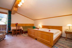 Wohnung Nr. 4: Schlafzimmer (1)