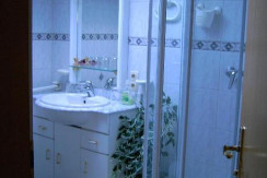 bathroom bathroom