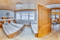 Scxhlafzimmer Dorfblick Scxhlafzimmer Dorfblick