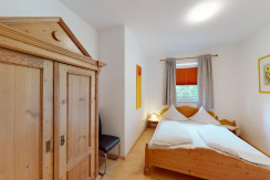 Ferienwohnung-Hinterholzer Schafberg Schlafzimmer. Ferienwohnung-Hinterholzer Schafberg Schlafzimmer.
