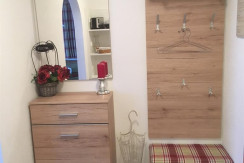 Vorraum mit Garderobe Vorraum mit Garderobe