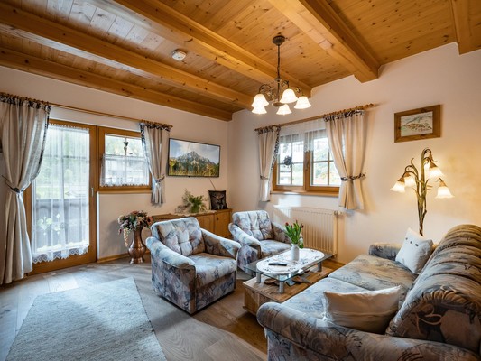 Wohnzimmer-Couch-Vollholz