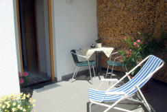 Terrasse und Eingang Terrasse und Eingang