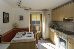 App III Küche mit Esstisch App III Küche mit Esstisch